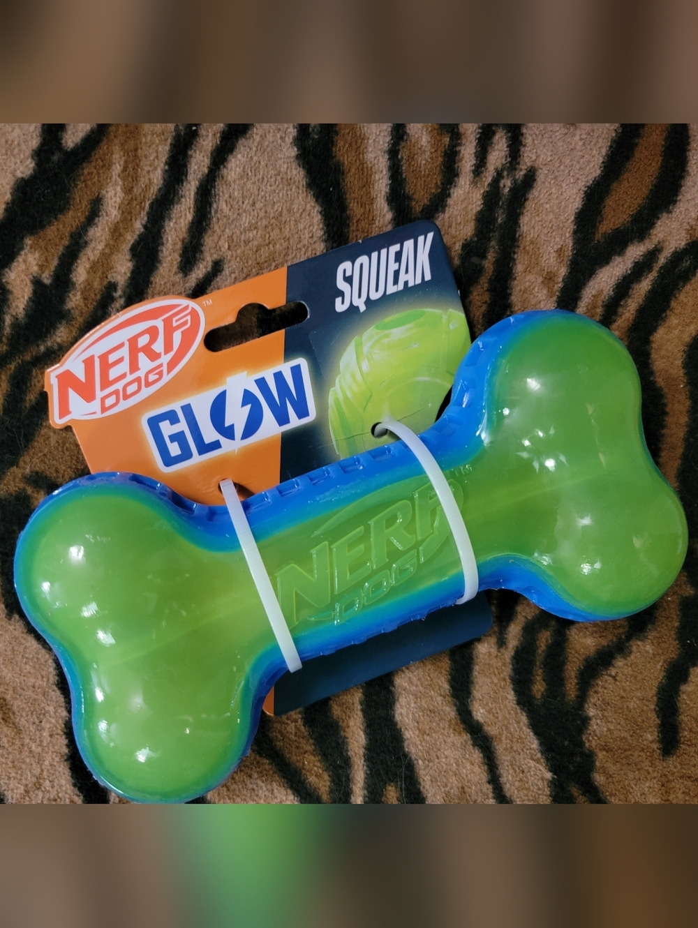 Nerf Glow Squeak Bone Ea. - Green & Blue